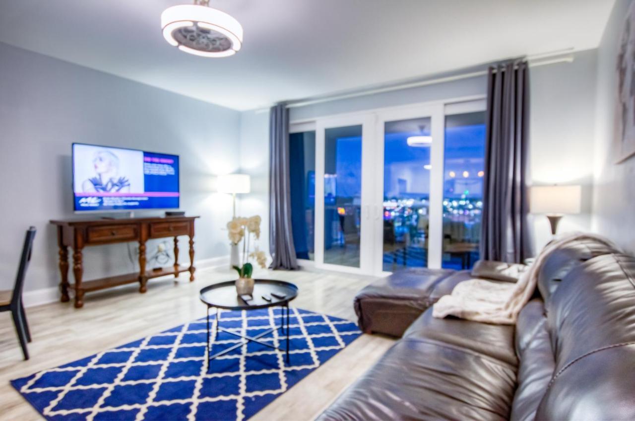 Brand New! Laketown Wharf 633! Amazing 3 Bd, Great Location, And Awesome Amenities! Holiday home *