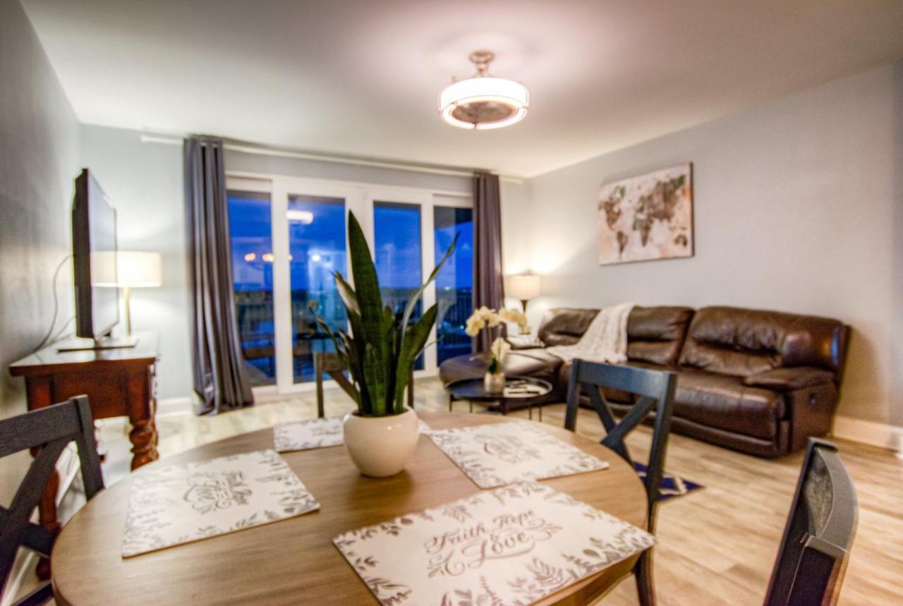 Holiday home Brand New! Laketown Wharf 633! Amazing 3 Bd, Great Location, And Awesome Amenities!