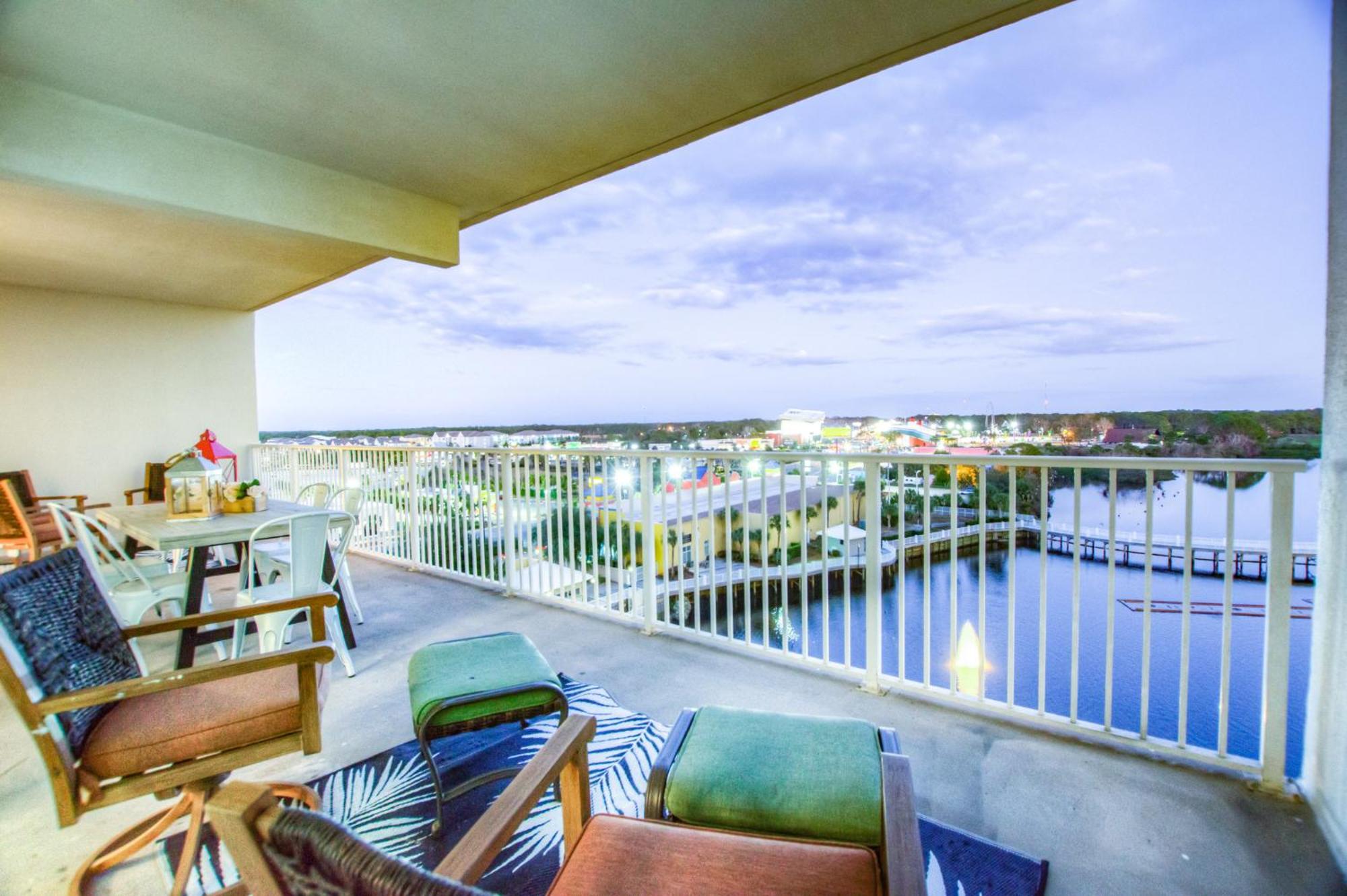 Brand New! Laketown Wharf 633! Amazing 3 Bd, Great Location, And Awesome Amenities!